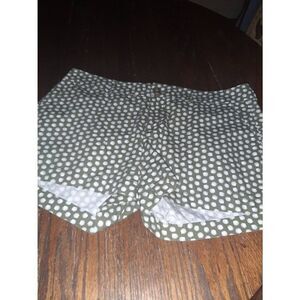 Size 10 Old Navy Olive Green Off White Shells Cotton Shorts with Pockets